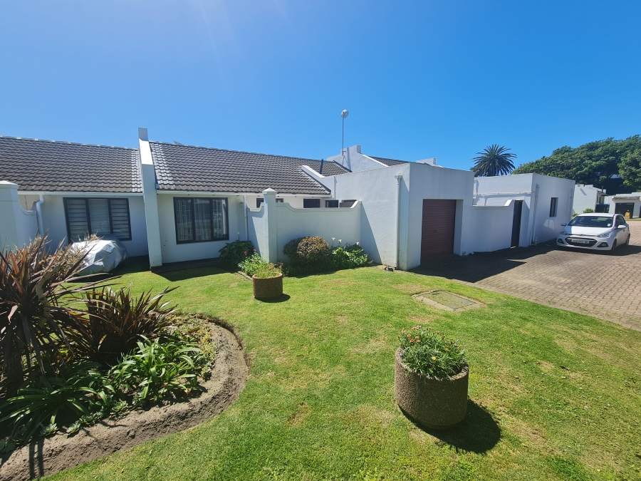 2 Bedroom Property for Sale in Paradise Beach Eastern Cape